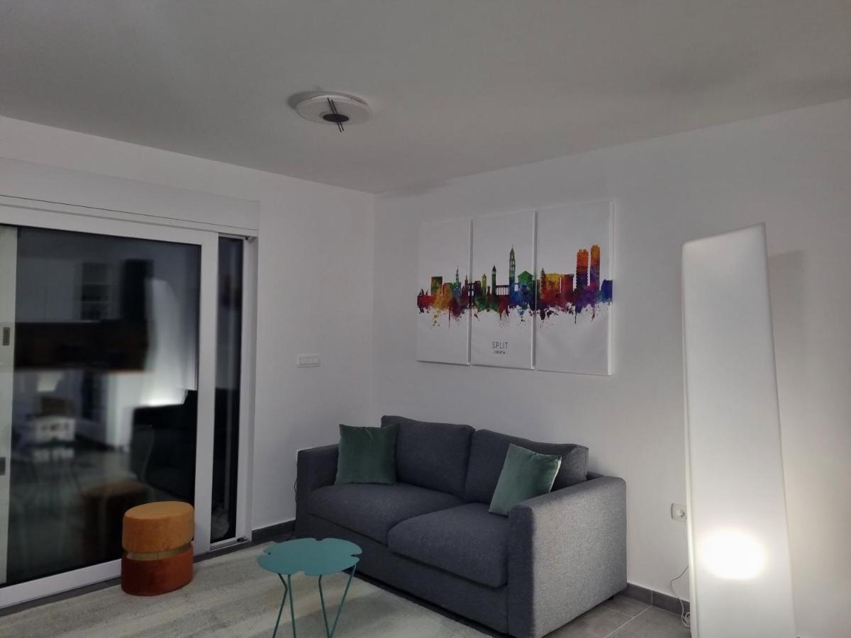 Luxury Apartment- Balcony- Private Rooftop And Jacuzzi- Common Pool Trogir Luaran gambar