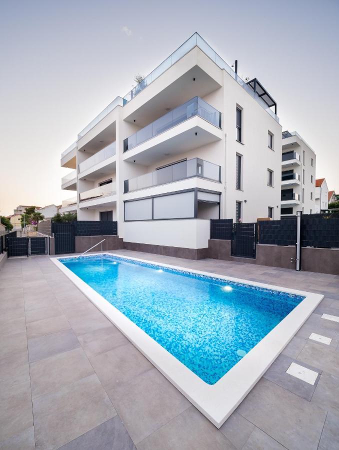 Luxury Apartment- Balcony- Private Rooftop And Jacuzzi- Common Pool Trogir Luaran gambar