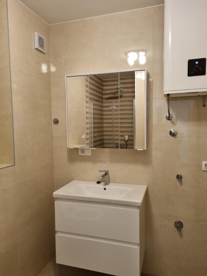 Luxury Apartment- Balcony- Private Rooftop And Jacuzzi- Common Pool Trogir Luaran gambar